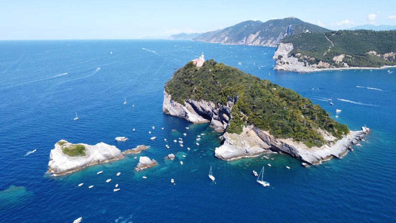 Sea View Apartment In Front Of The Sea Porto Venere Exterior photo